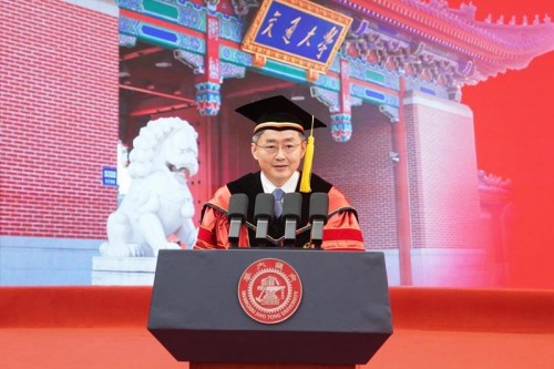 把握人生航向 创造美好未来——中国科学院院士、上海交通大学校长丁奎岭在2025年本科生毕业典礼上的讲话