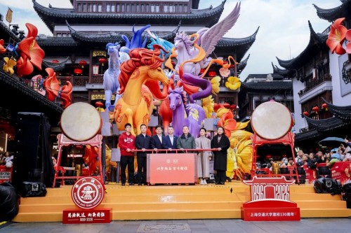 刷屏了！今晚，豫园灯会为百卅交大点亮！